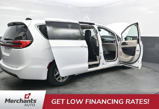 Used 2024 White Chrysler Touring L image 50