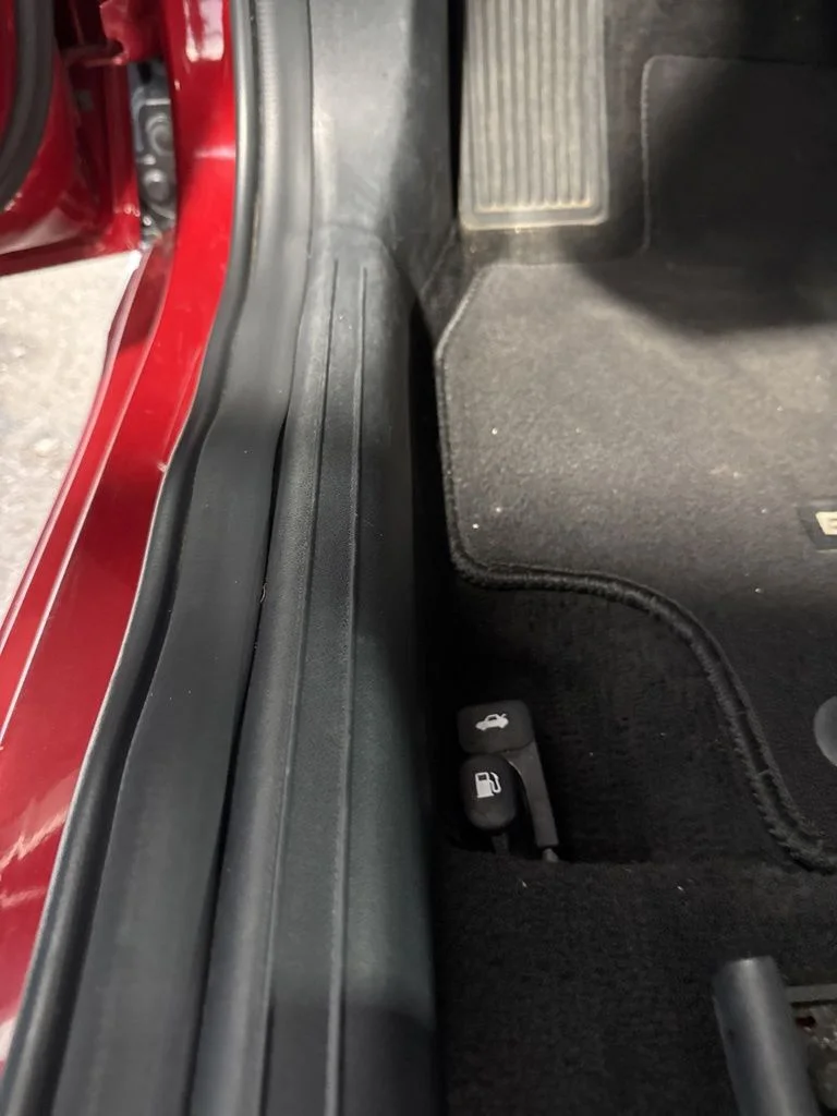 Used 2024 Red Hyundai SE image 31