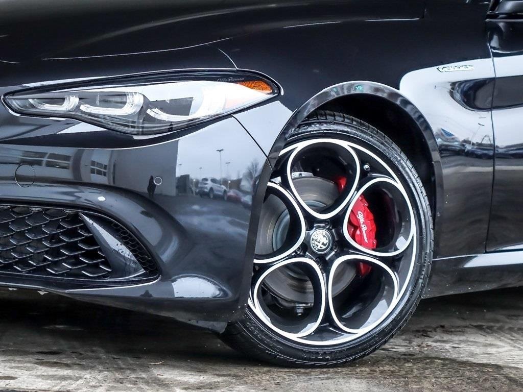 2025 ALFA ROMEO GIULIA (952) - Image 2