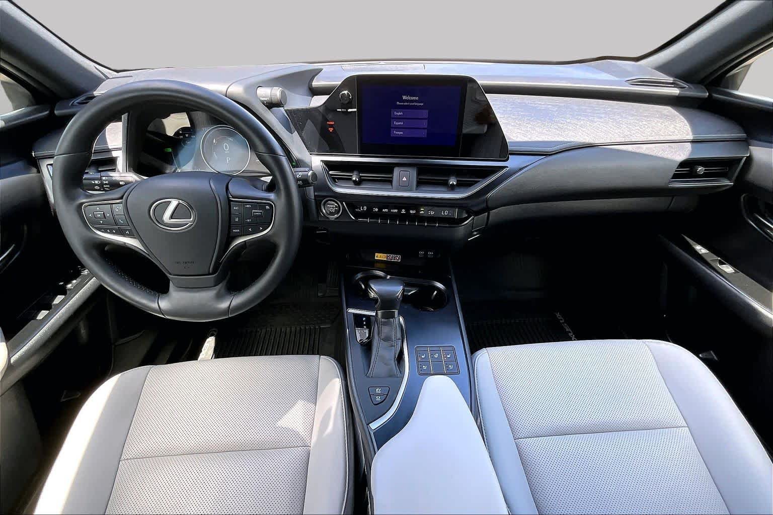 Used 2024 Eminent White Pearl Lexus Premium image 16