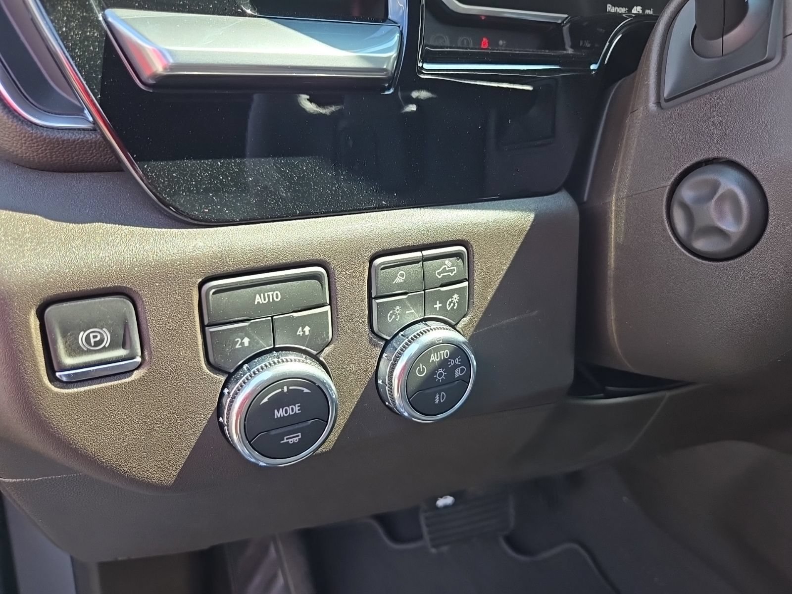 2026 GMC Sierra 1500 SLT - Photo 29