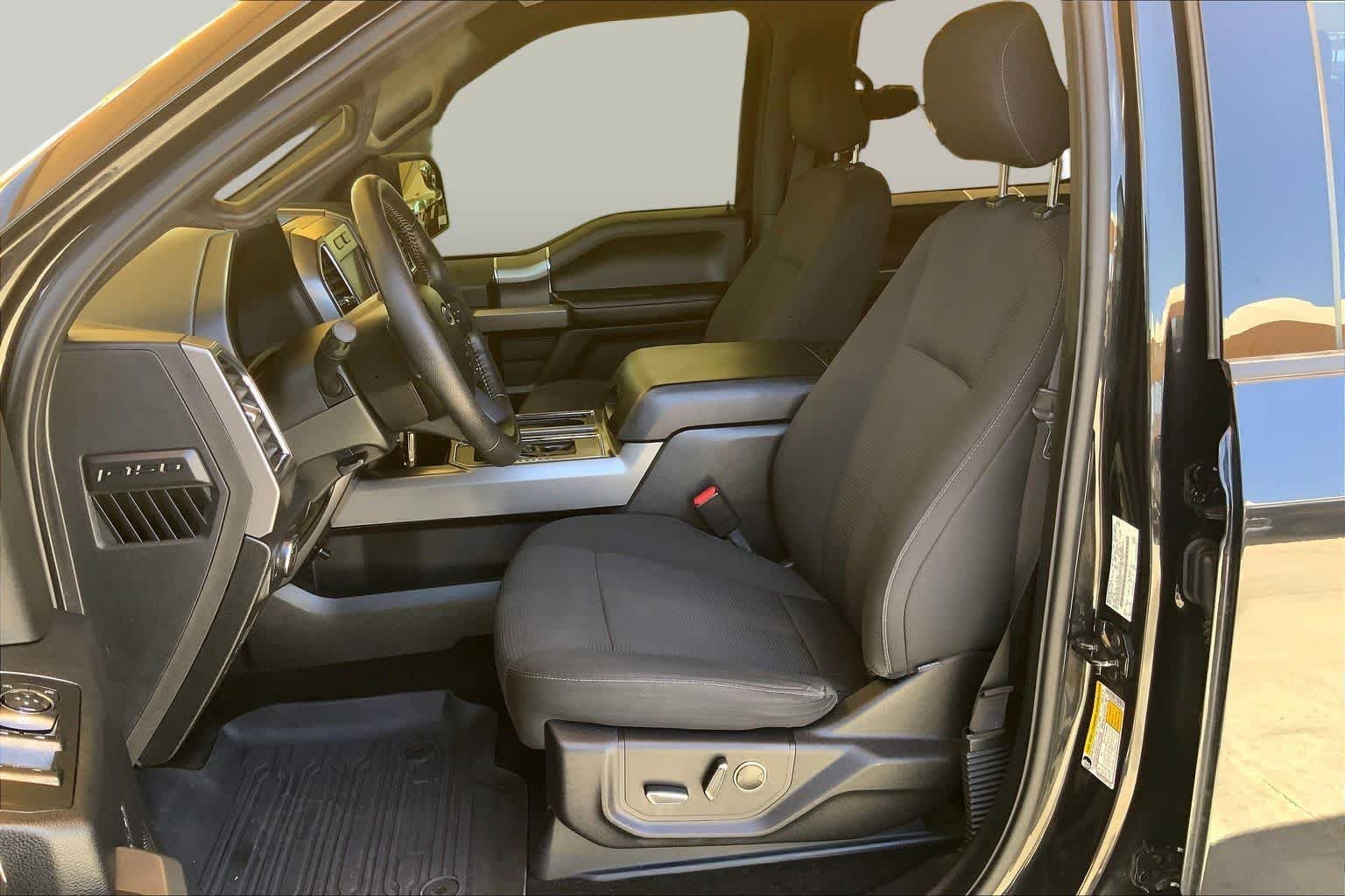 Used 2015 Tuxedo Black Metallic Ford XLT image 8
