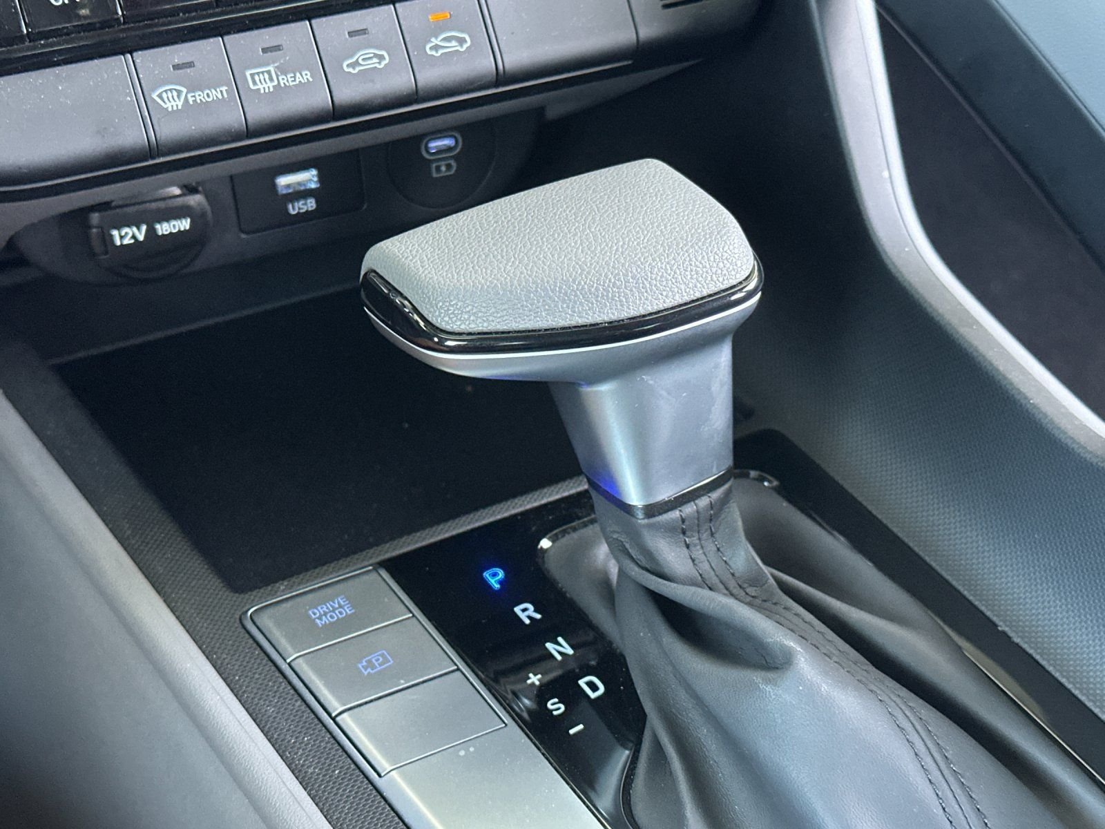 2024 Hyundai Elantra SEL - Photo 21