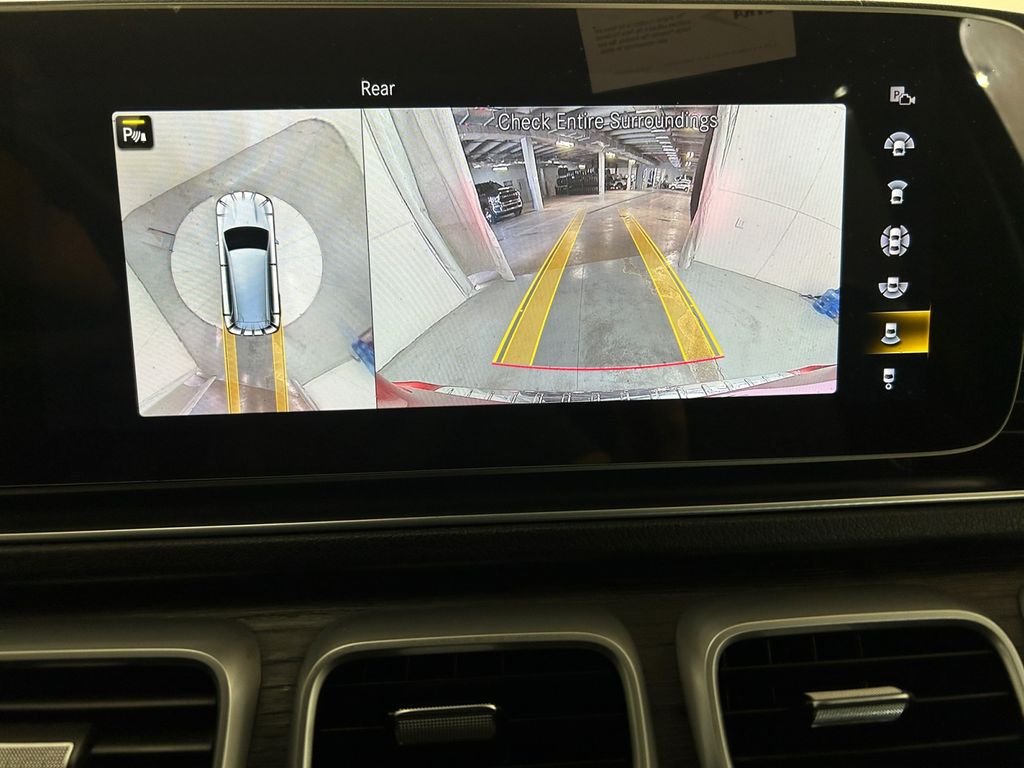 Used 2021  Mercedes-Benz GLS 450 image 26