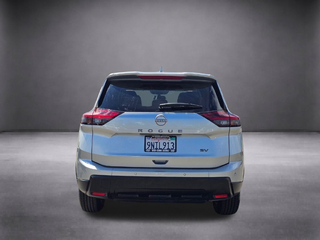 Used 2024 Silver Nissan SV image 8