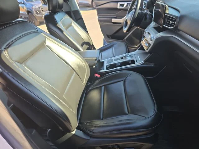 Used 2021 Blue Ford XLT image 11