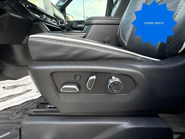 Used 2023 White GMC AT4X image 14