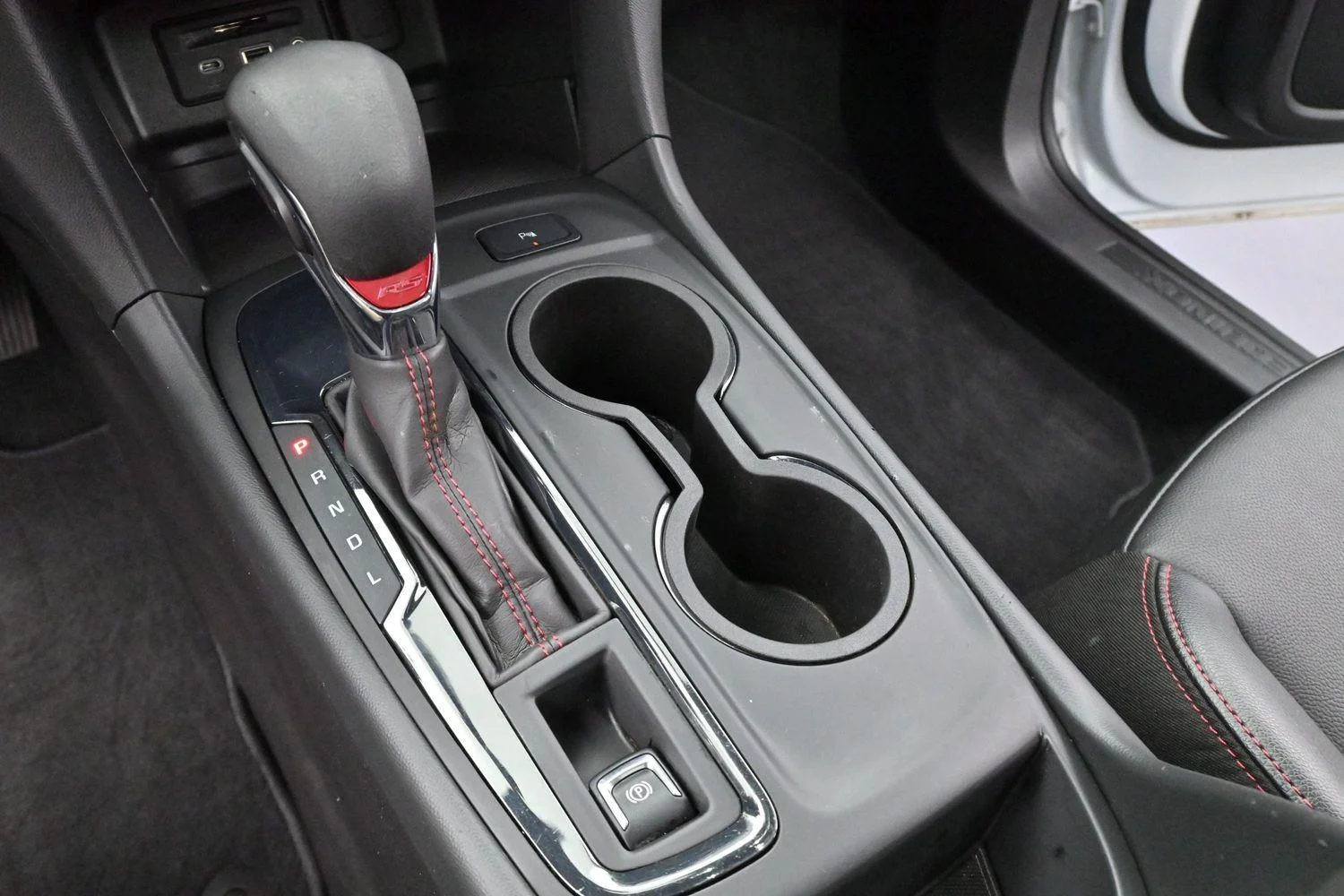 Used 2024 Summit White Chevrolet RS image 19