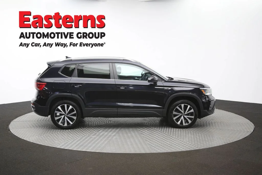 Used 2022 Black Volkswagen 1.5T SE image 41