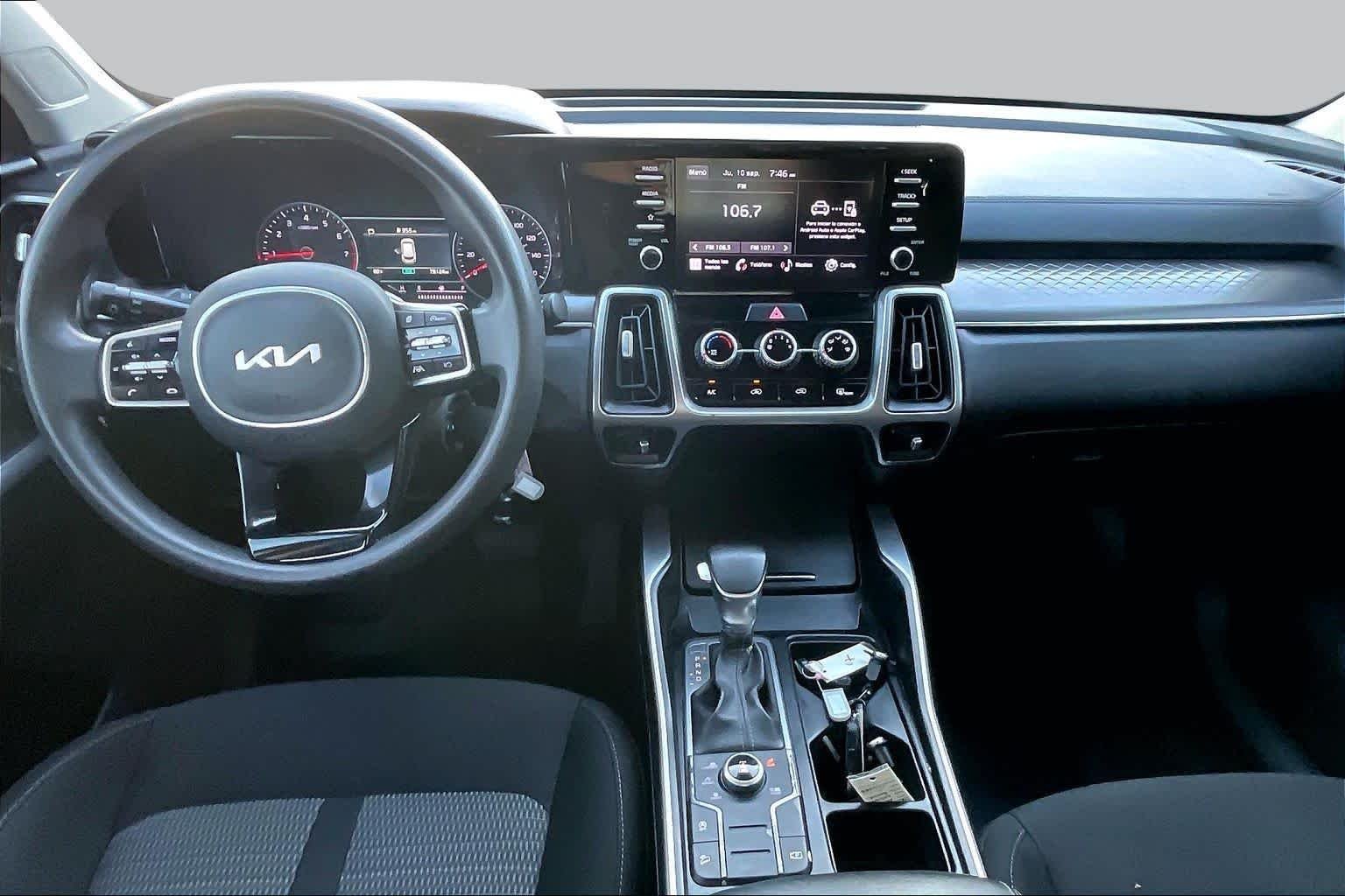 Used 2022 Sparkling Silver Kia LX image 15