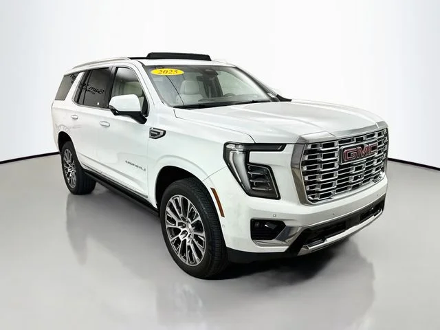 Used 2025 White GMC Denali image 1
