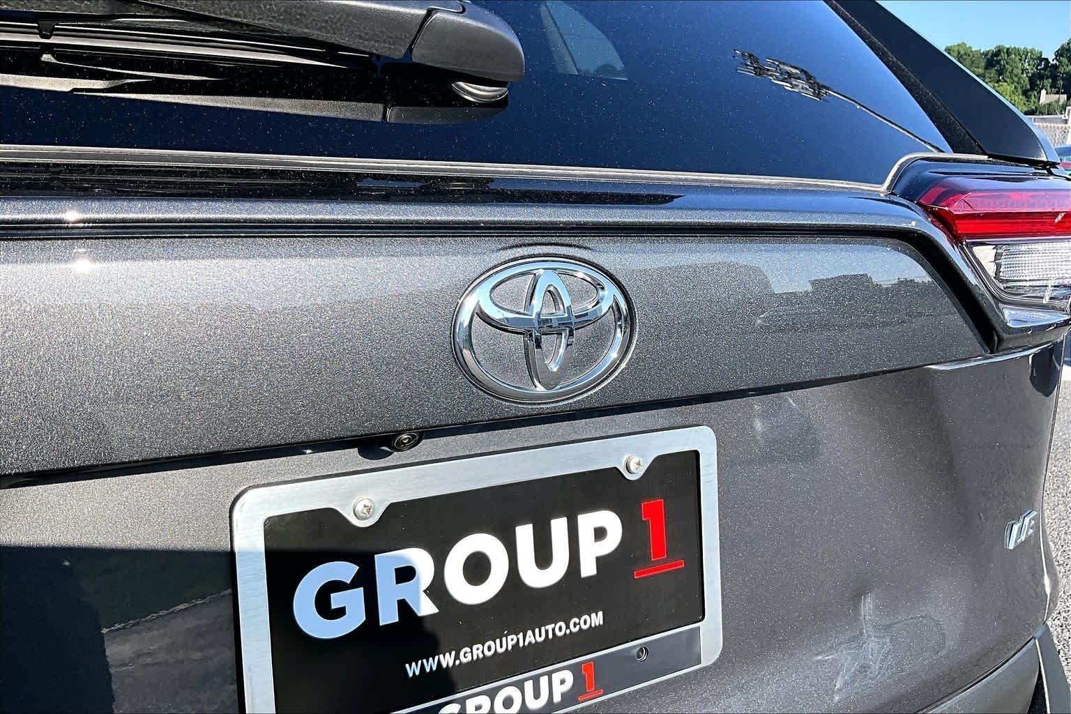 Used 2025 Magnetic Gray Metallic Toyota LE image 31