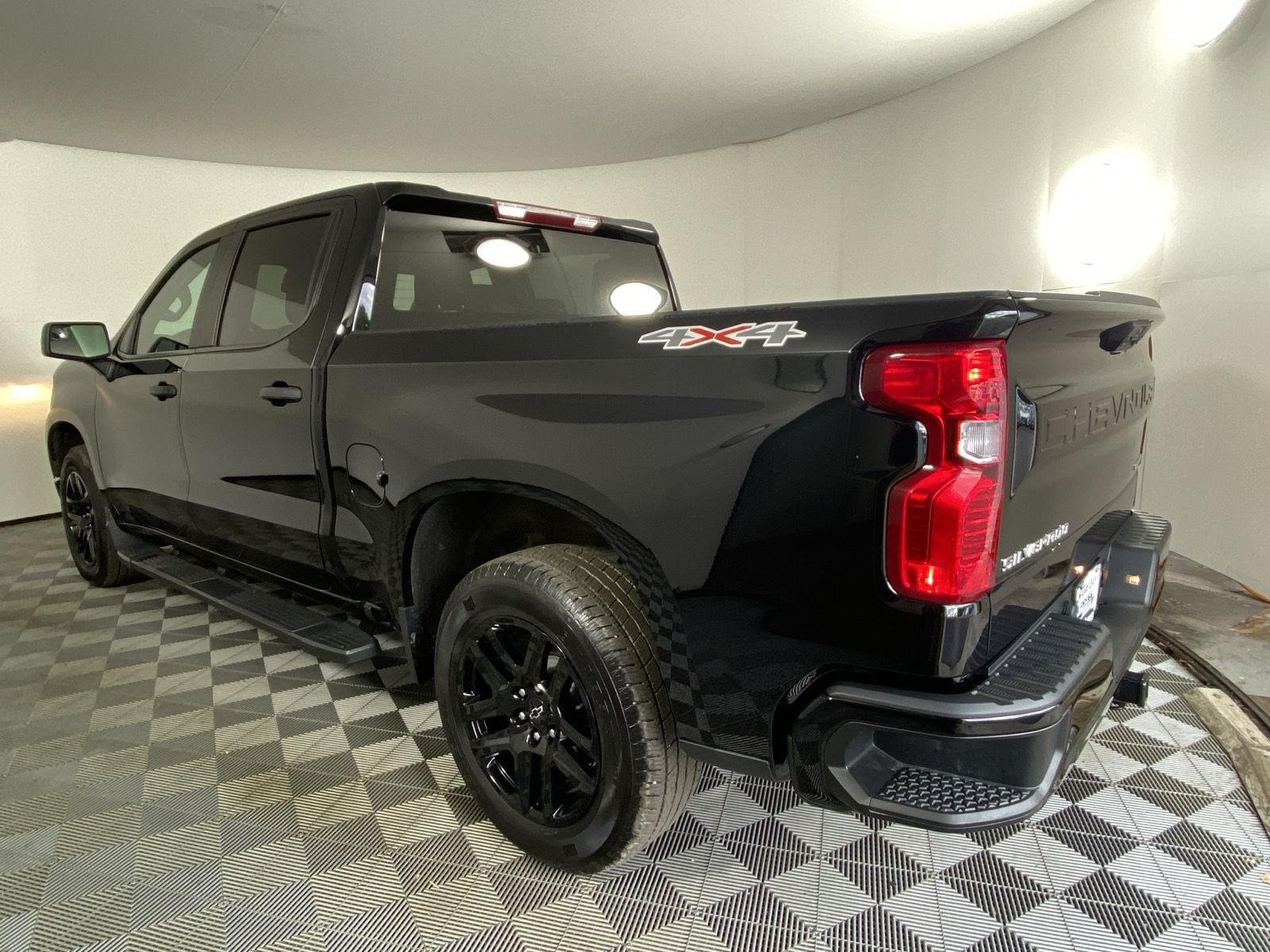 Used 2024 Black Chevrolet Custom image 5