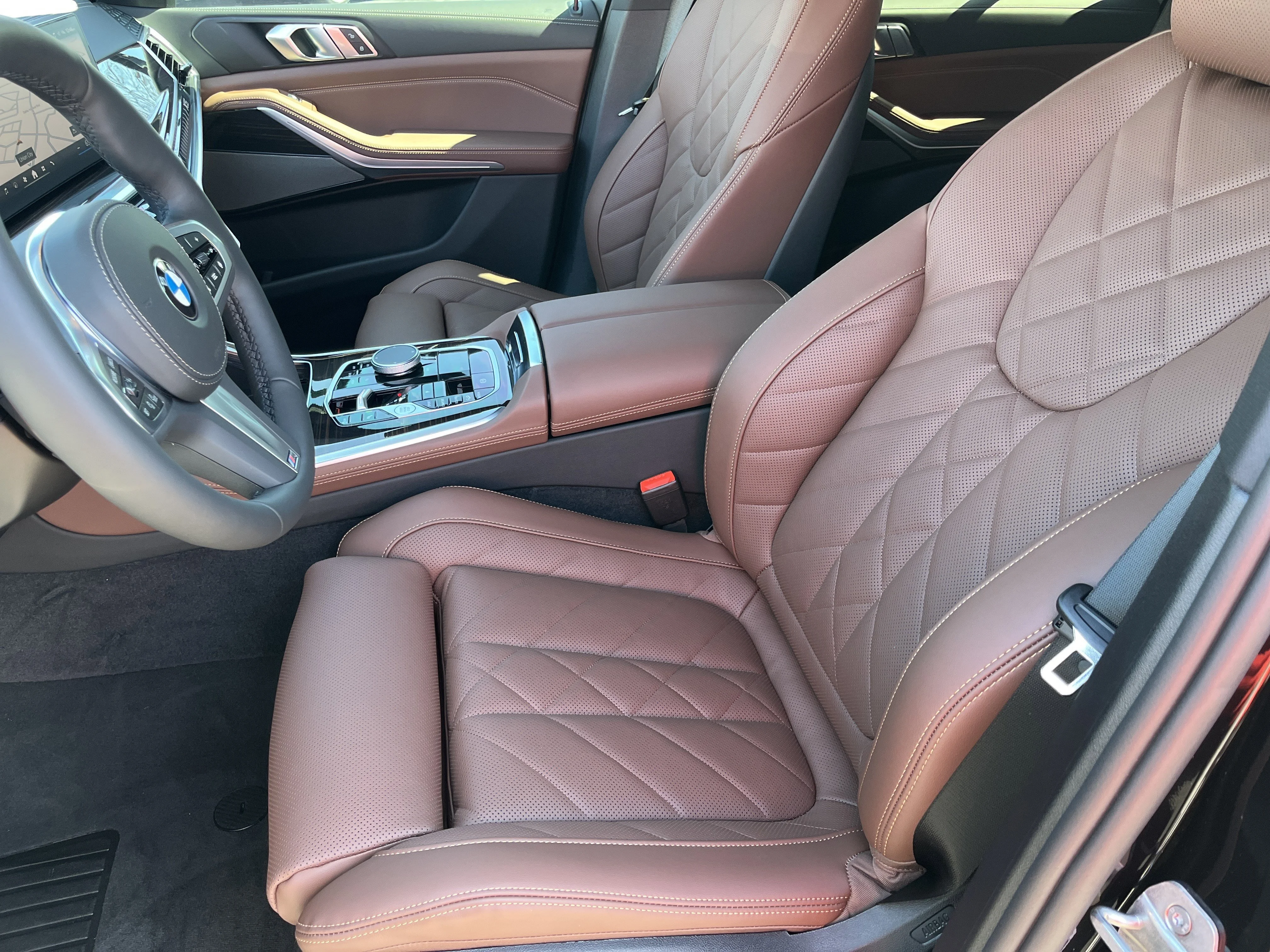 New 2026 Black Sapphire Metallic BMW xDrive40i image 18