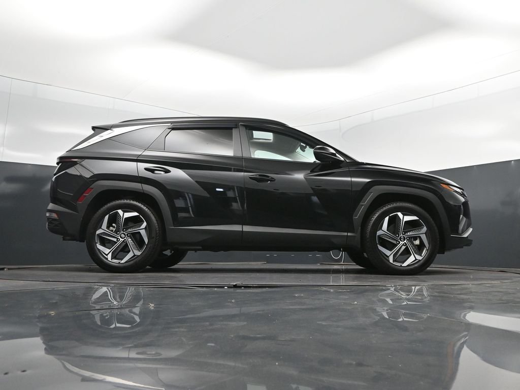 Used 2024 Black Hyundai SEL image 43