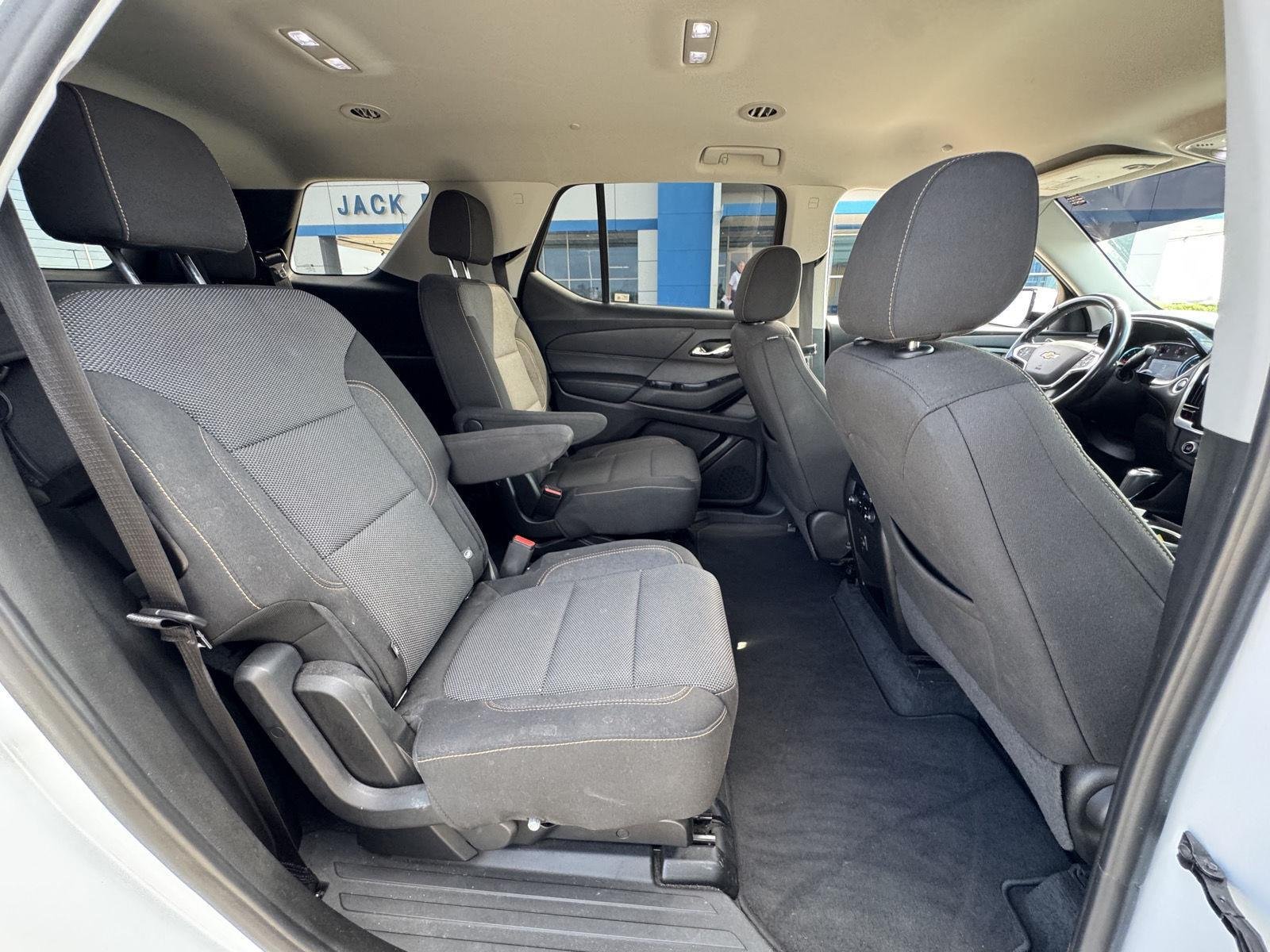 2019 Chevrolet Traverse 1LT - Photo 35