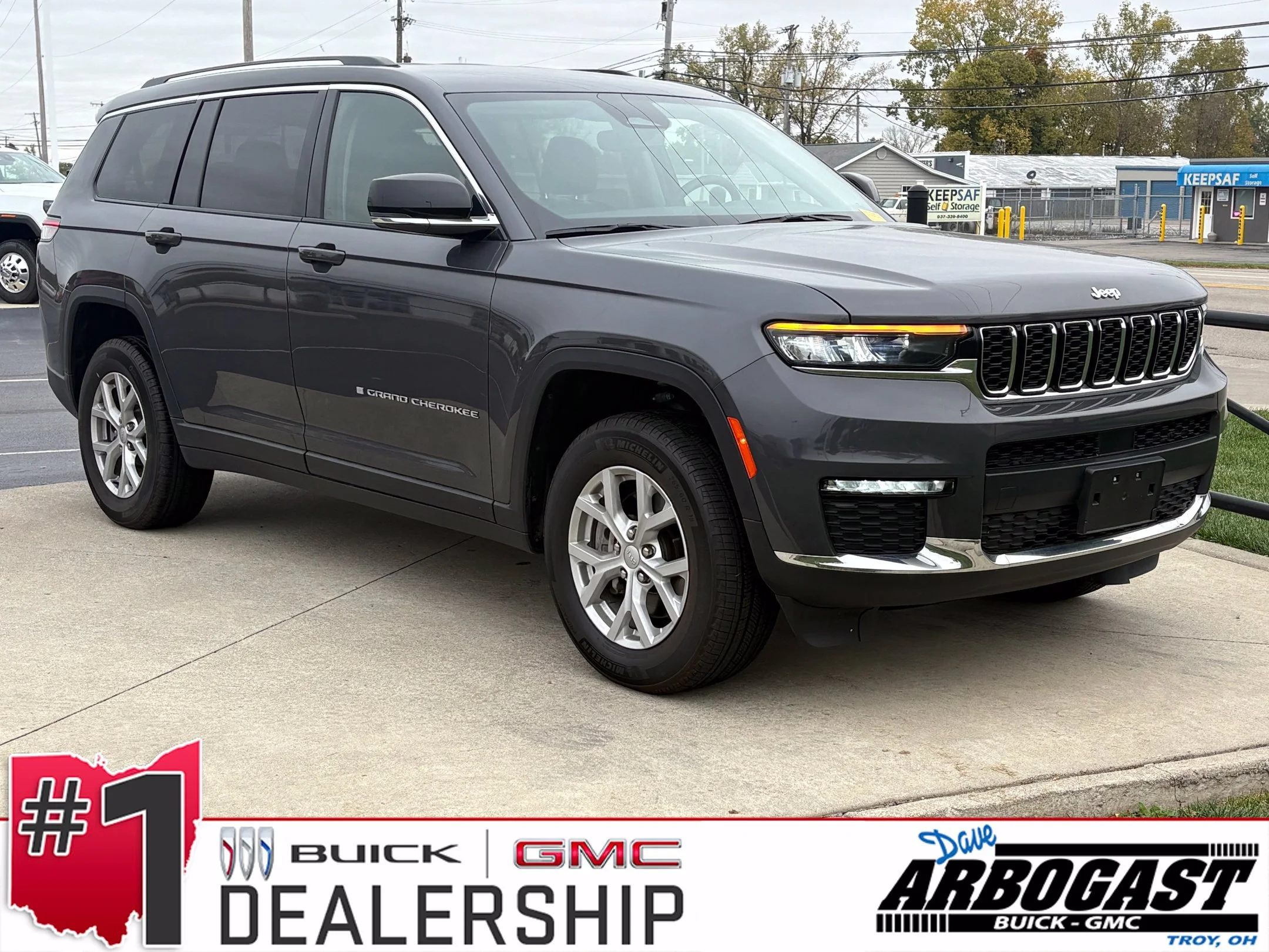 Used 2023 Gray Jeep Limited image 1