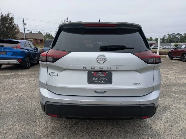 Certified Used 2024 Silver Nissan S image 5