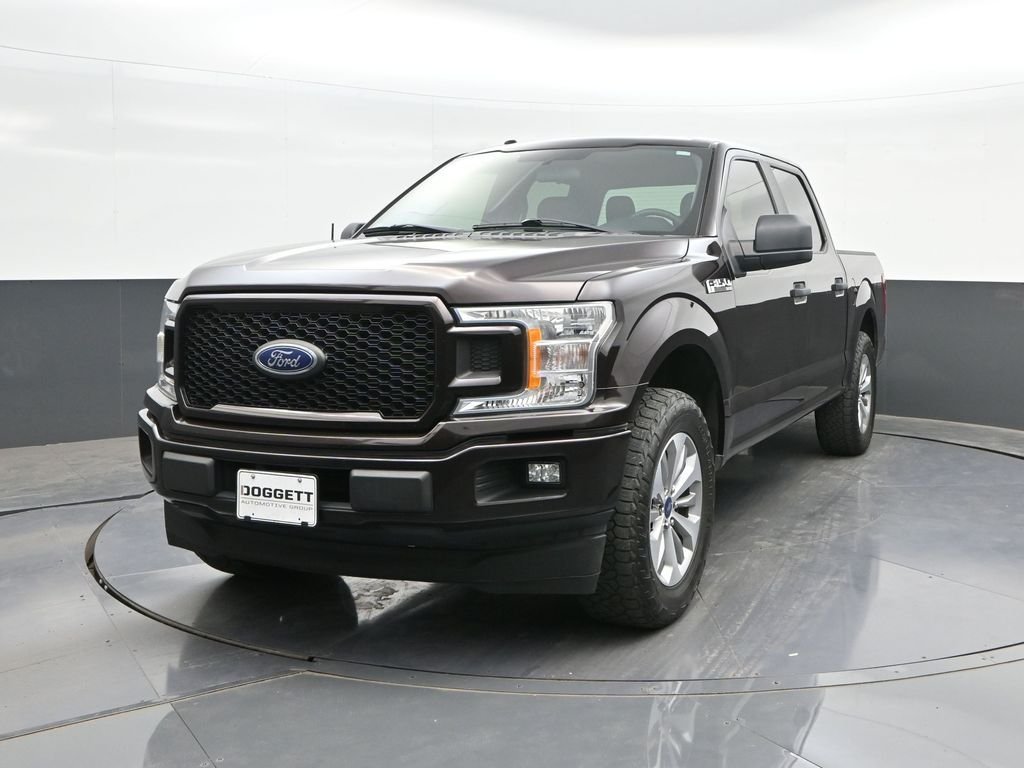 Used 2018 Red Ford XL image 26