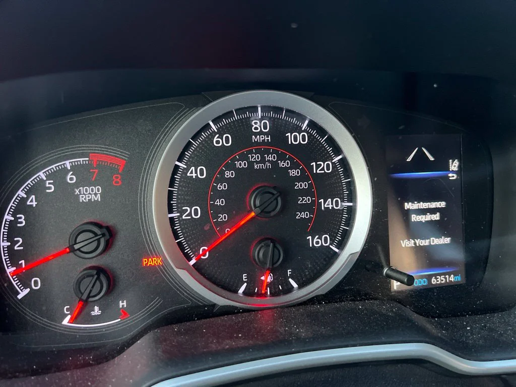 Used 2019 Silver Toyota SE image 12
