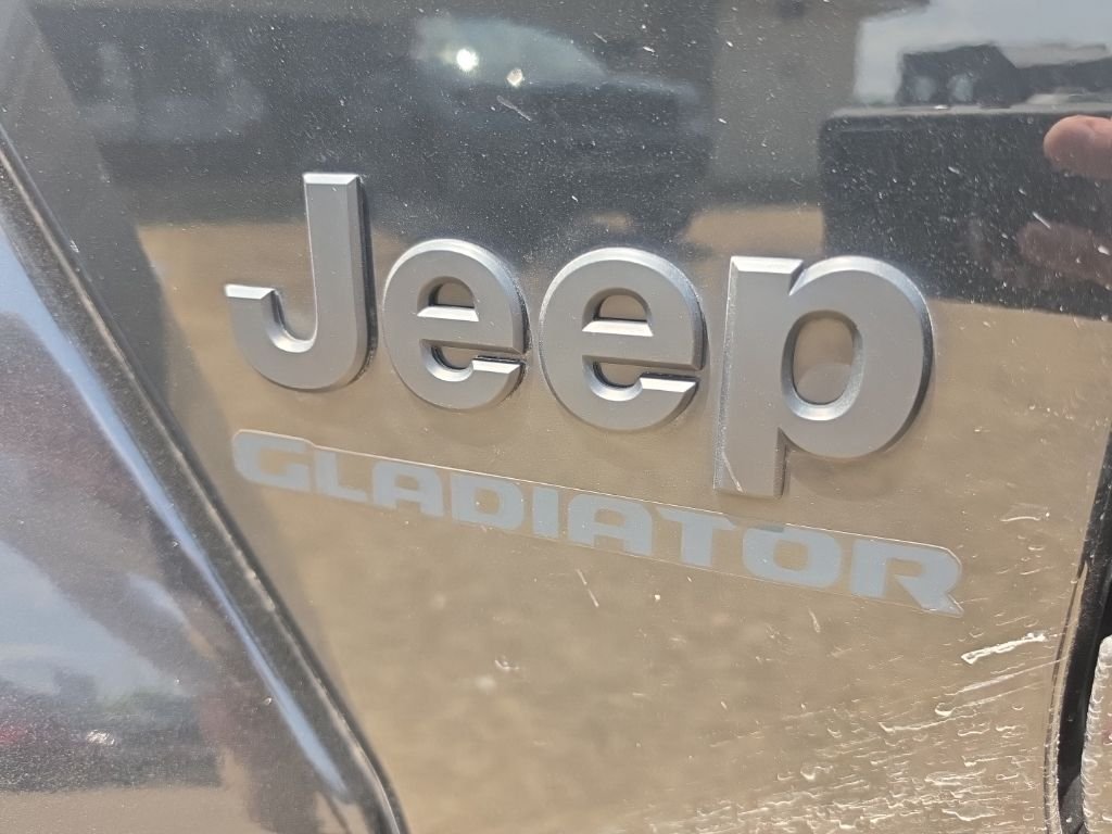 Used 2021 Black Jeep Willys image 16