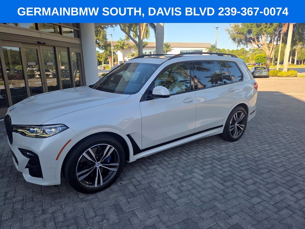 Used 2022 White Metallic BMW M50i image 6