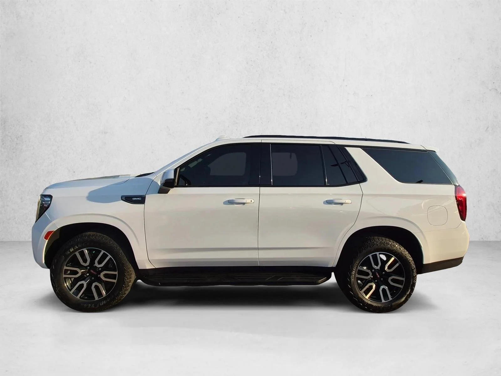 Used 2023 Summit White GMC AT4 image 9