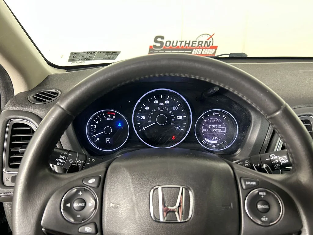 Used 2018 Black Honda EX-L image 12