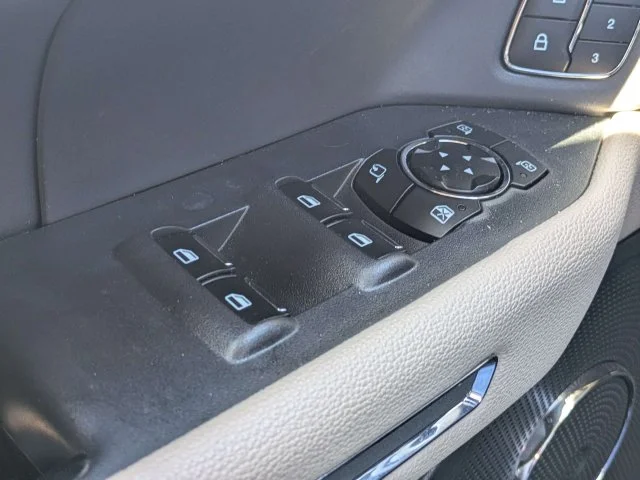 Used 2024 White Metallic Ford XLT image 25