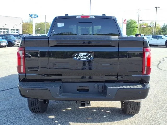 New 2026 Agate Black Metallic Ford Lariat image 25