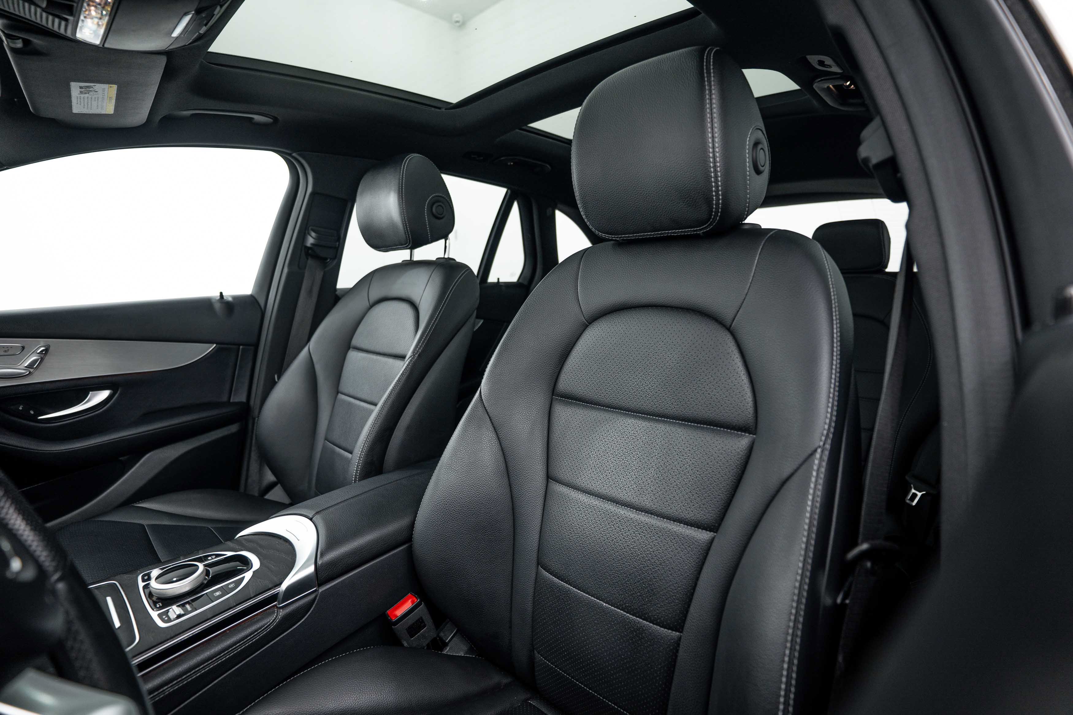 Used 2019 Selenite Grey Metallic Mercedes-Benz GLC 300 image 15