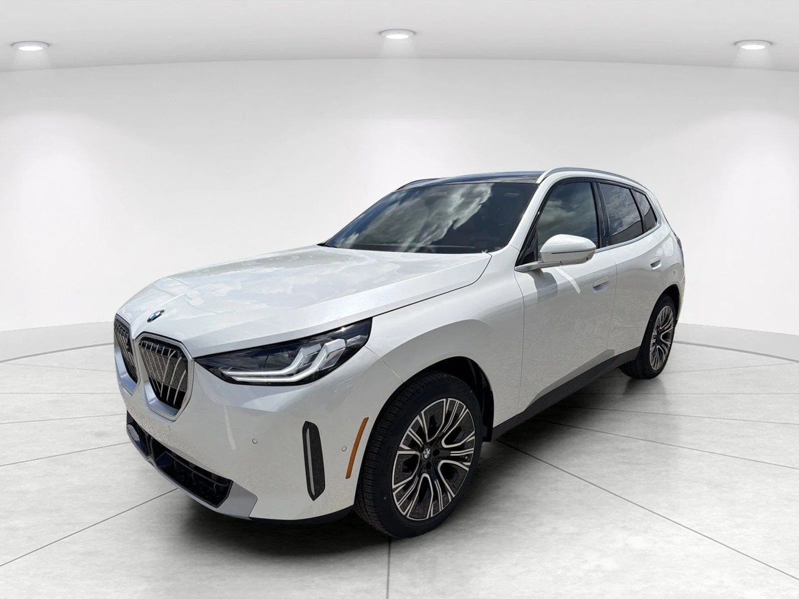 New 2026 Mineral White Metallic BMW 30 xDrive image 8