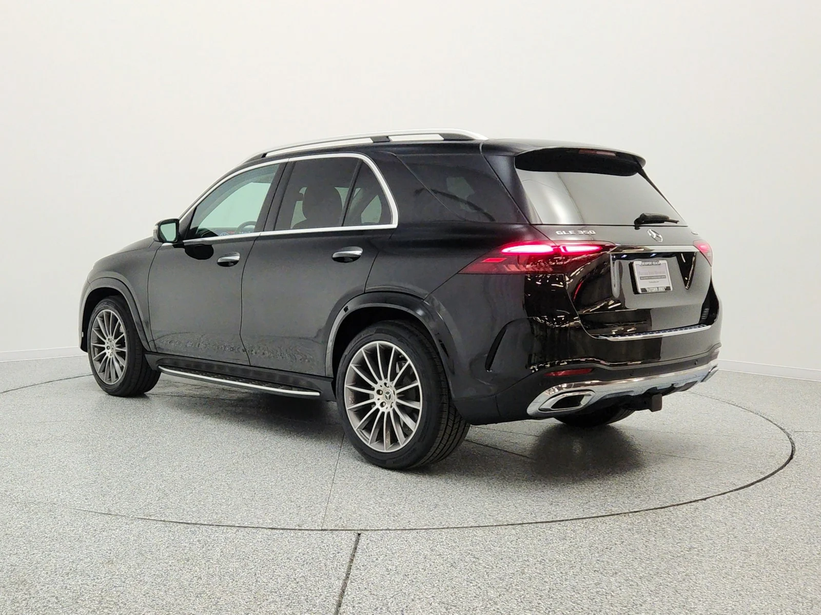 Used 2024 Black Mercedes-Benz GLE 350 4MATIC® SUV image 7