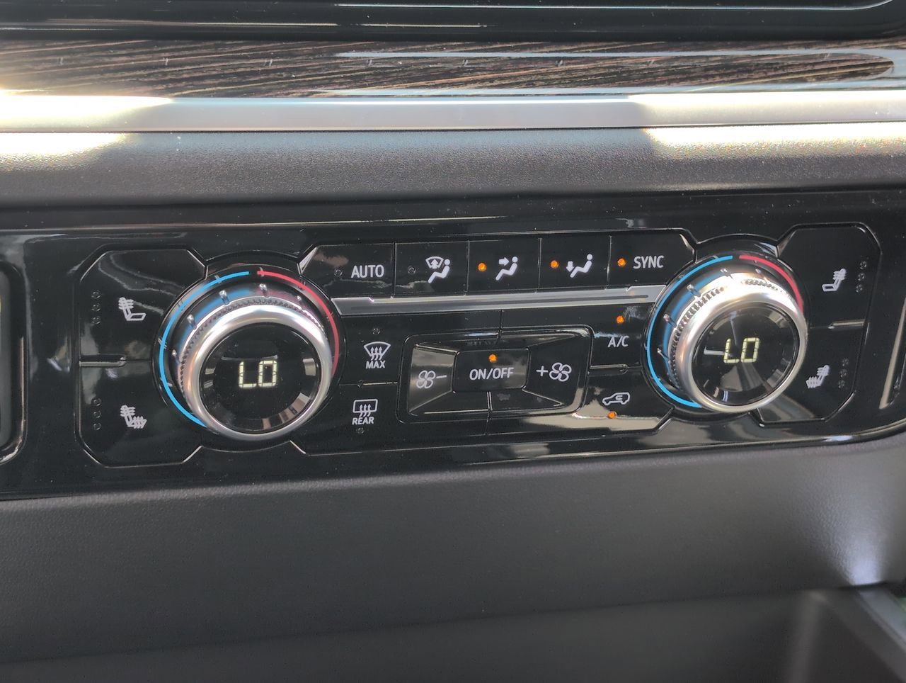 New 2026 Summit White GMC Elevation image 11