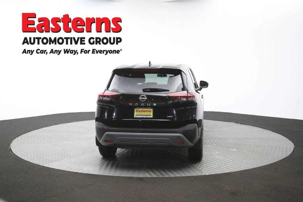 Used 2023 Black Nissan S image 32