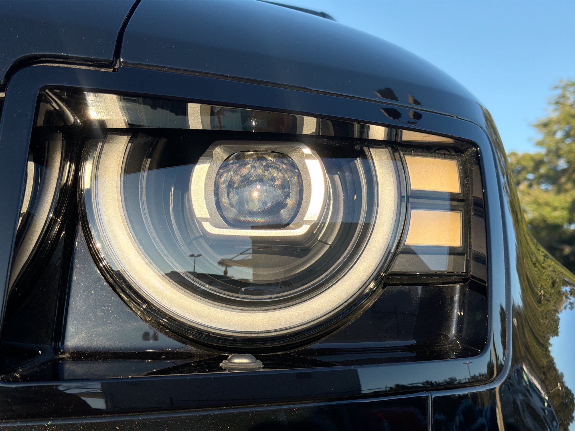 2026 Land Rover Defender V8 - Photo 9
