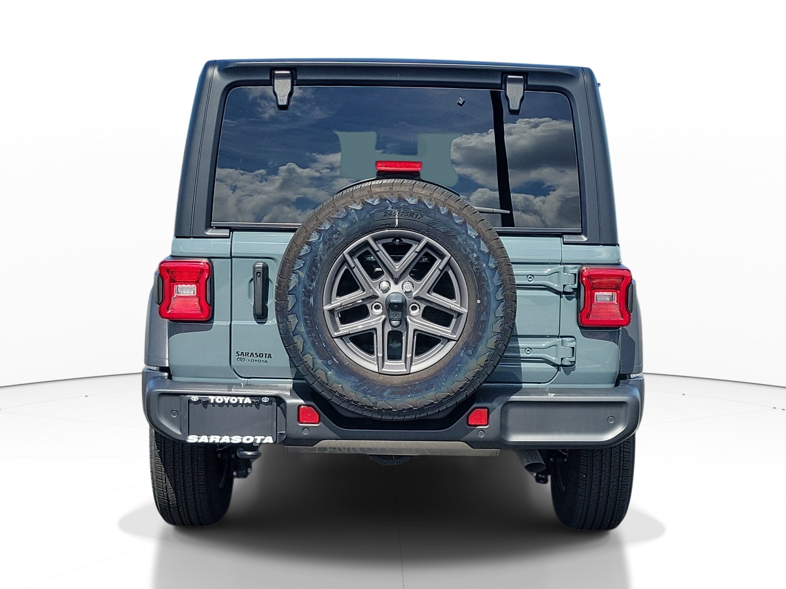 Used 2025 Anvil Clear Coat Jeep Sport S image 4