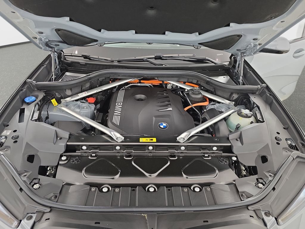 New 2026 Brooklyn Grey Metallic BMW xDrive50e image 32