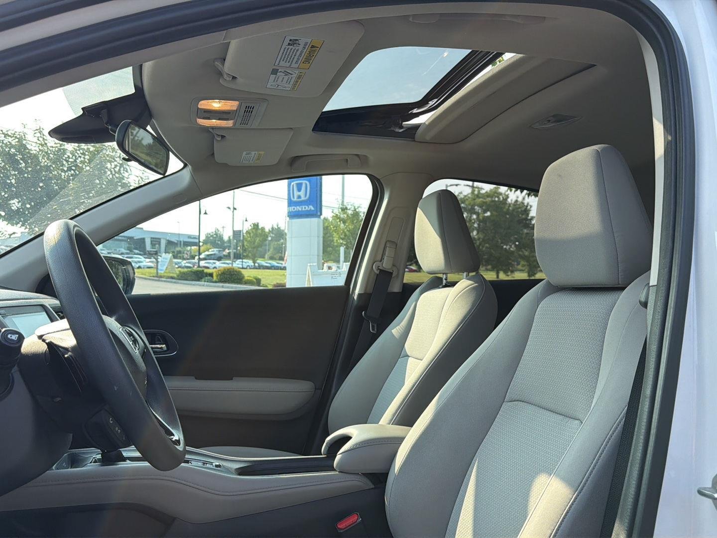 Used 2019 Platinum White Pearl Honda EX image 20