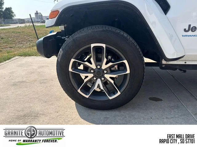 Used 2024 White Jeep Sport S 4xe image 25