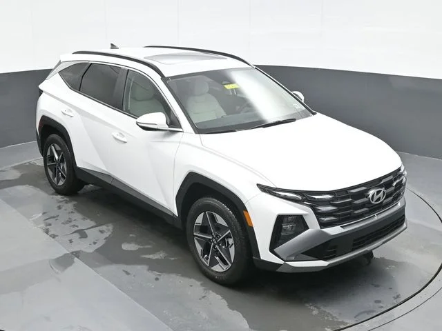 New 2026 White Hyundai SEL Premium image 14