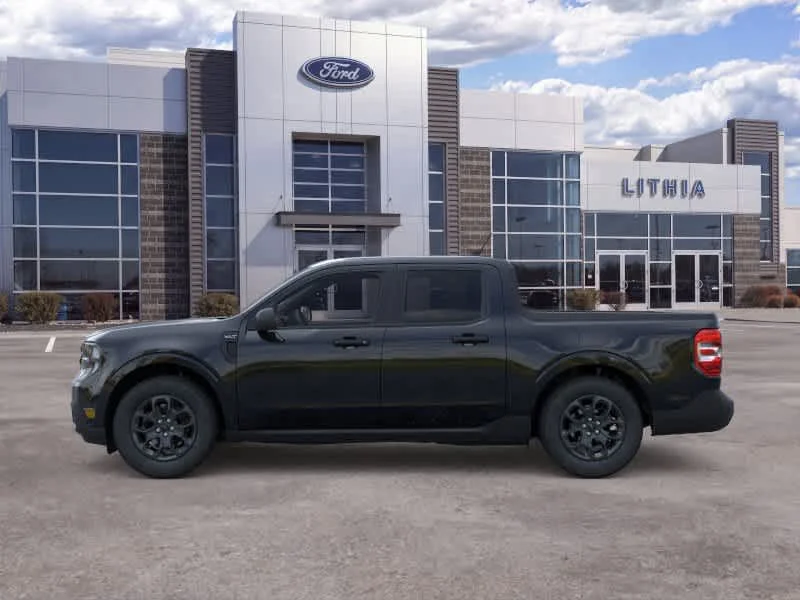 New 2026 Shadow Black Ford XLT image 3