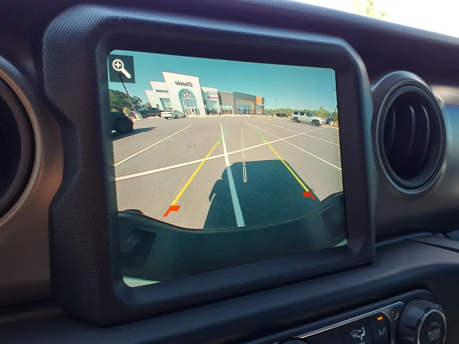 Used 2022 Bright White Clearcoat Jeep Sport S image 4