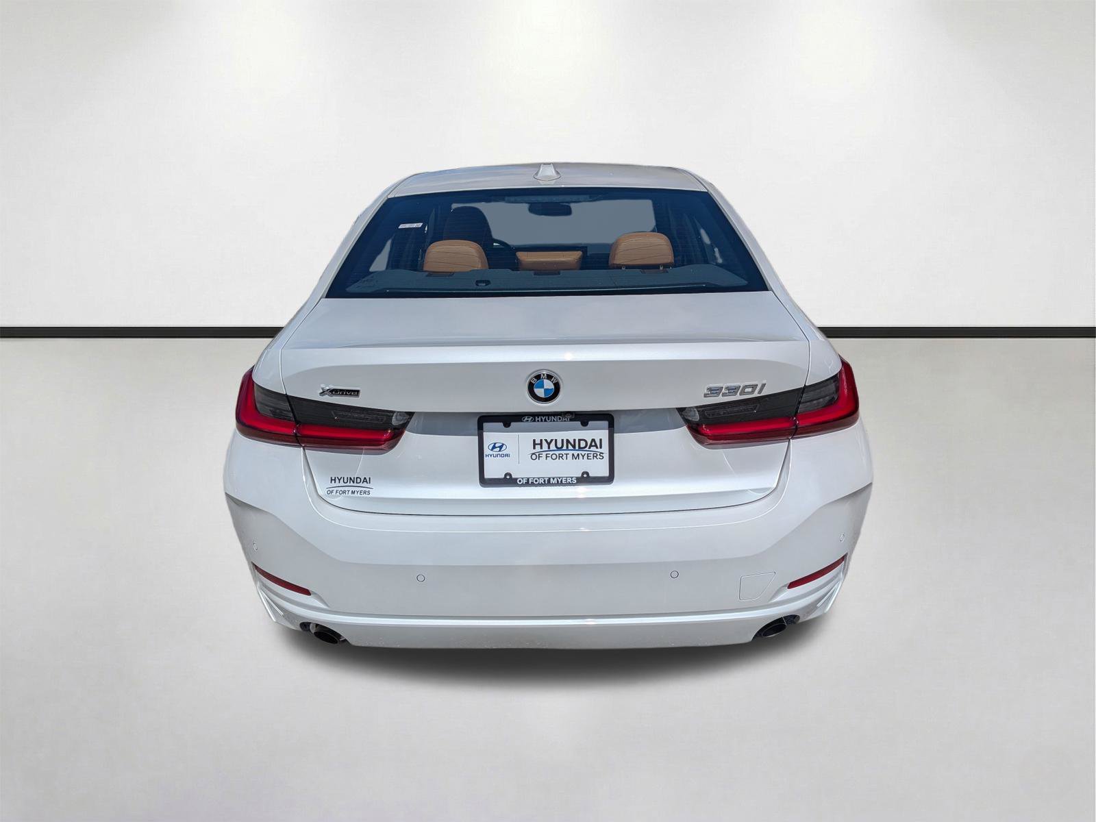 Used 2025 Mineral White Metallic BMW 330i xDrive image 5