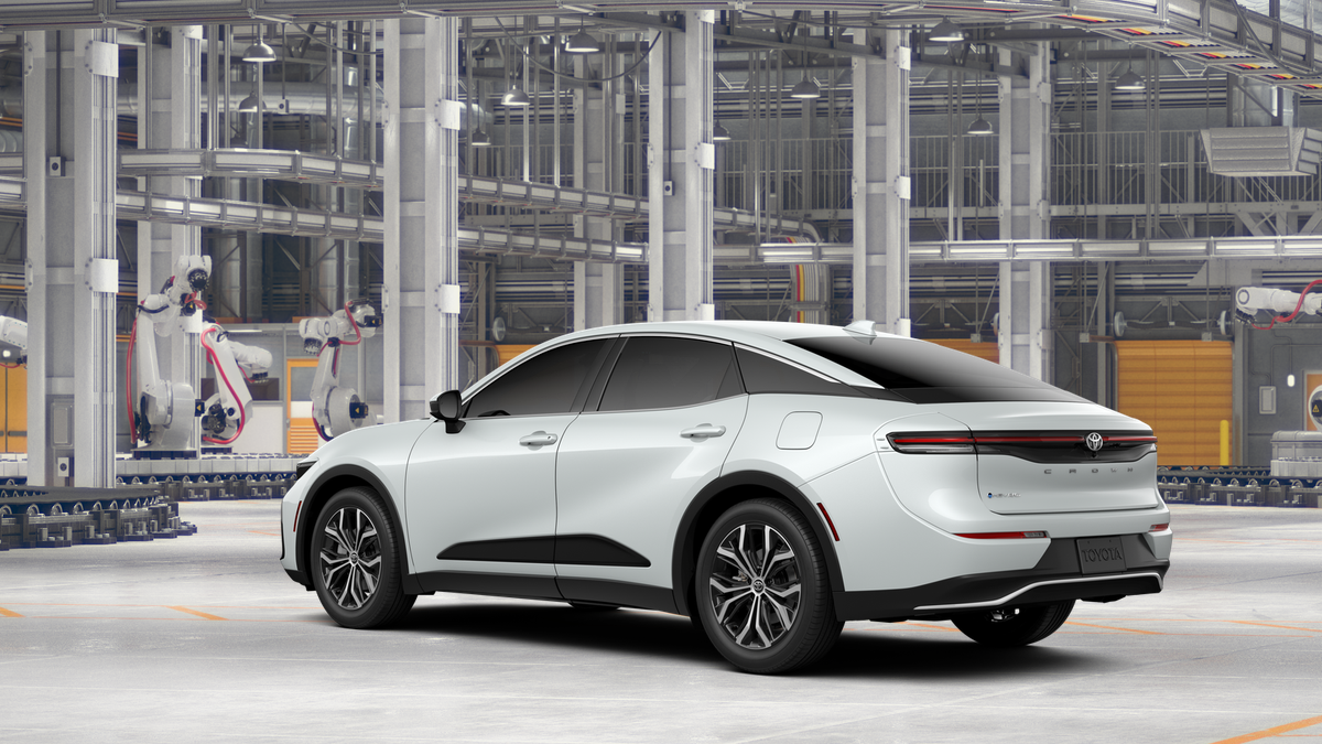 New 2026 Oxygen White Toyota XLE image 6