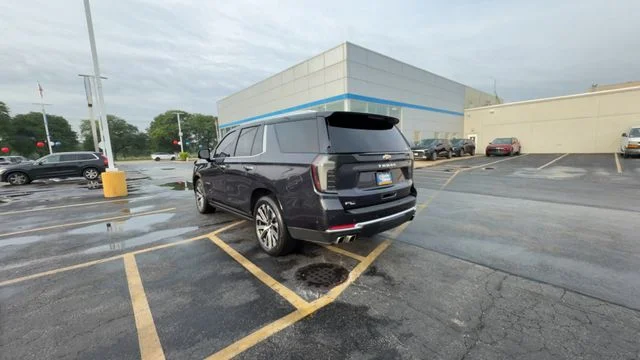 Used 2025 Gray Chevrolet High Country image 7