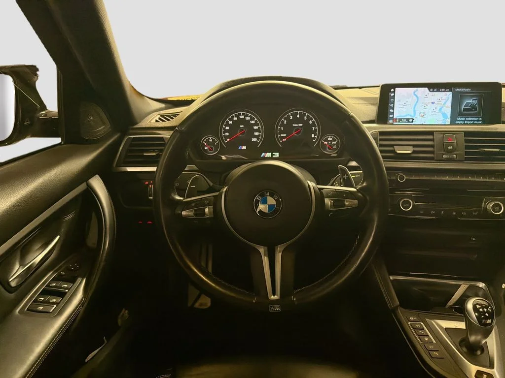 Used 2018 Orange BMW Base image 23