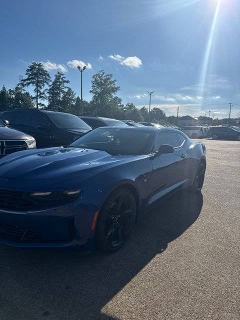 Used 2020 Blue Chevrolet 1LT image 1
