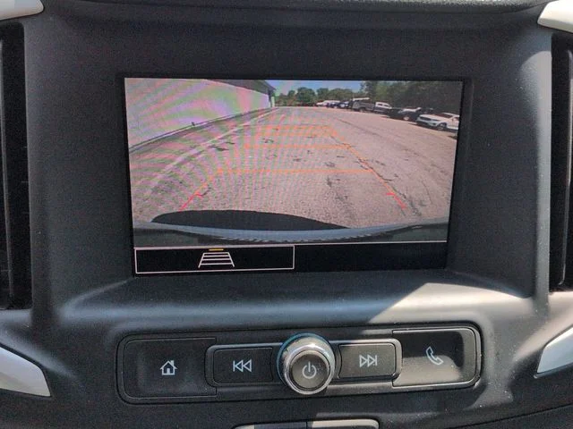 Used 2023 White GMC SLE image 17