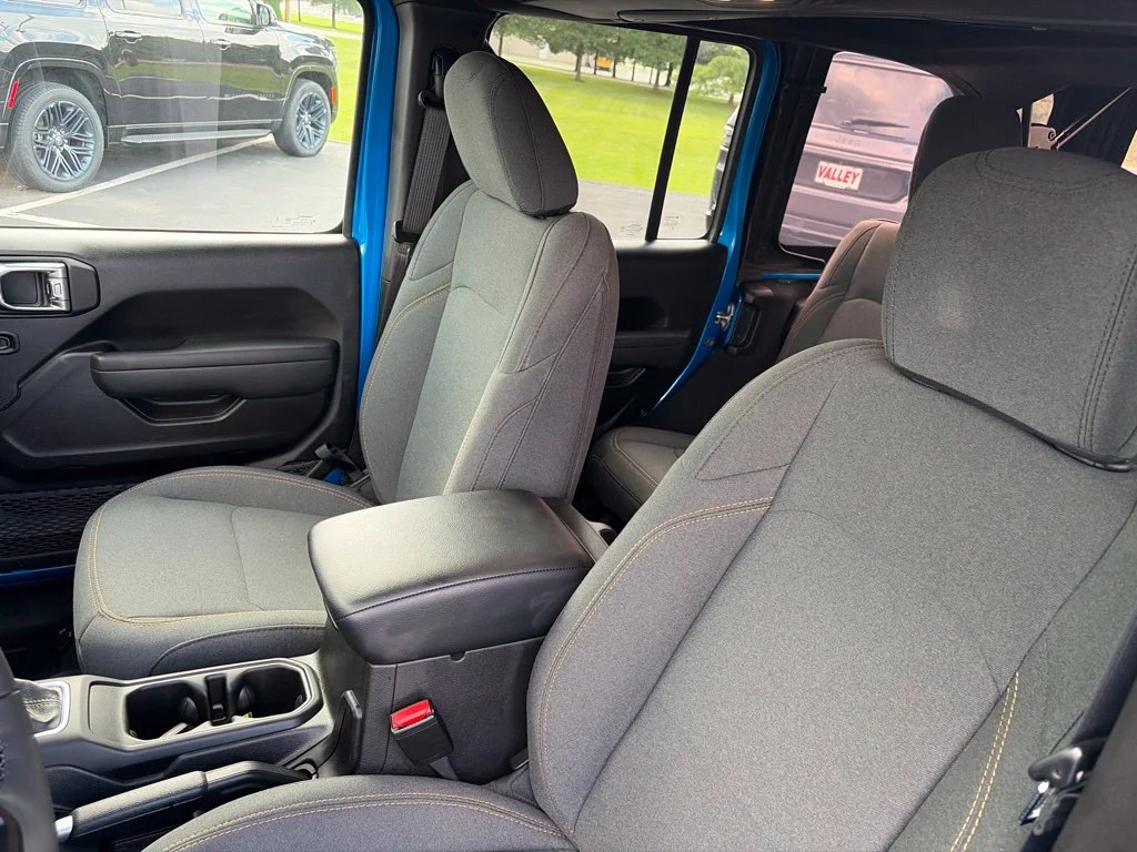 Certified Used 2025 Blue Jeep Sport S image 21